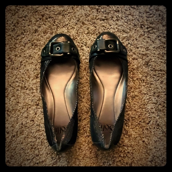 Women's Shoes - Picture 1 of 1